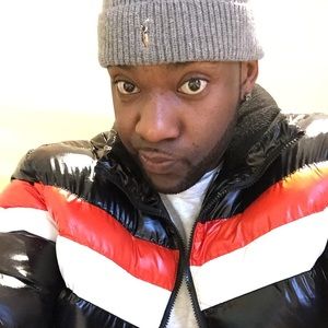 Meet your Posher, Emitt